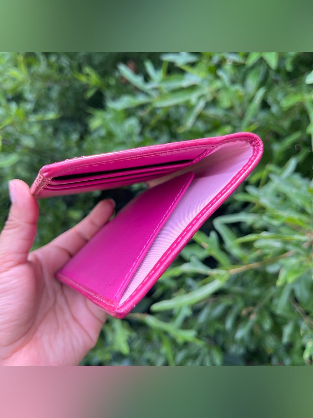 💖Y2K Vintage Pink/Red Coach Passport Wallet with Card Slots💖 - Picture 7 of 8